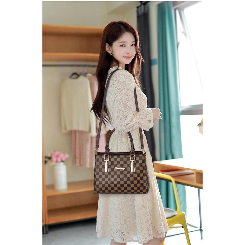 BJ15413 - GD/FLOWER/SADINI/SQUARE/FLOWER - TAS sale shopee bag SLEMPANG JINJING TOTEBAG HANDBAG TAS WANITA FASHION IMPORT MODIS ELEGAN TERMURAH TERLARIS TERBARU BAGSTORE JAKARTA TAS BATAM CR7468 ELJ5413 LT1247 JT89071 BQ2882