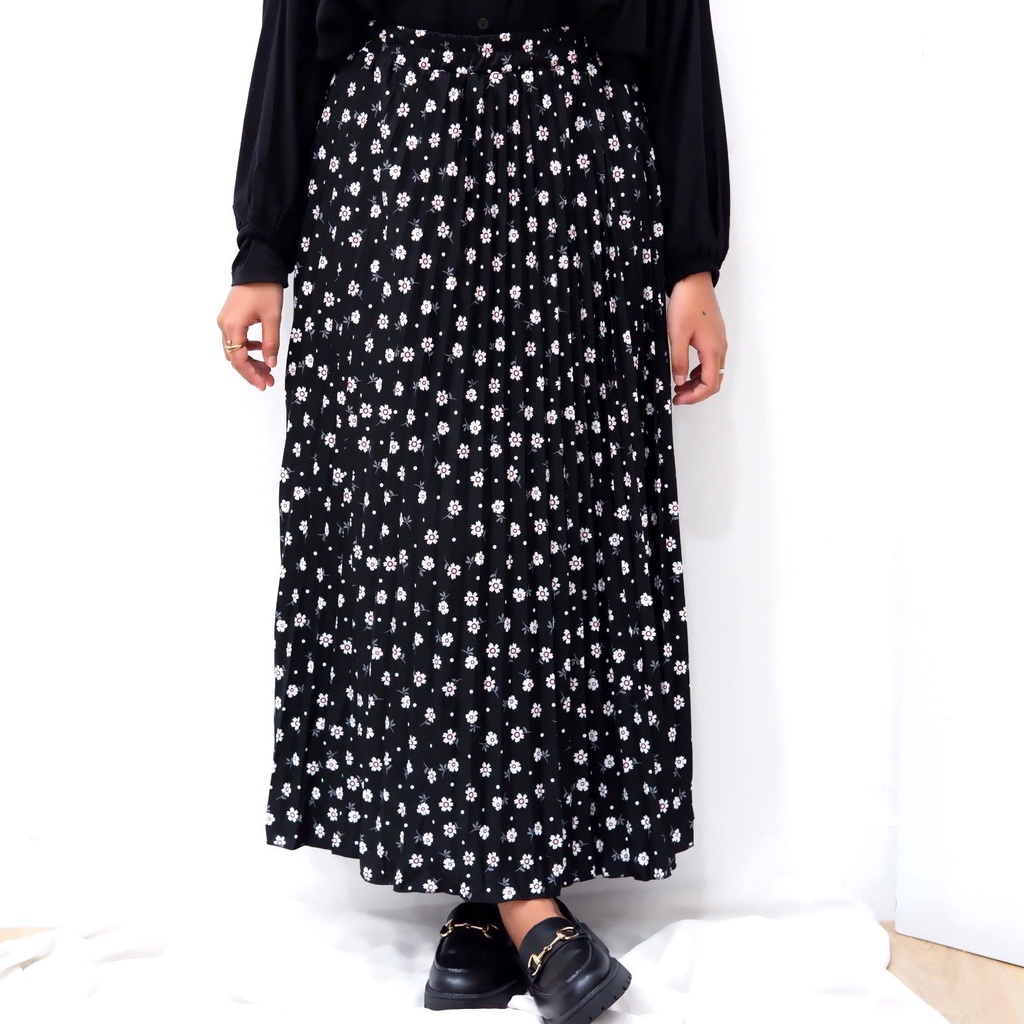 Ameera Rok Plisket Motif-7