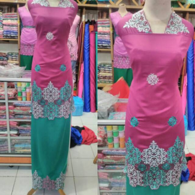 Kain bordir bukittinggi