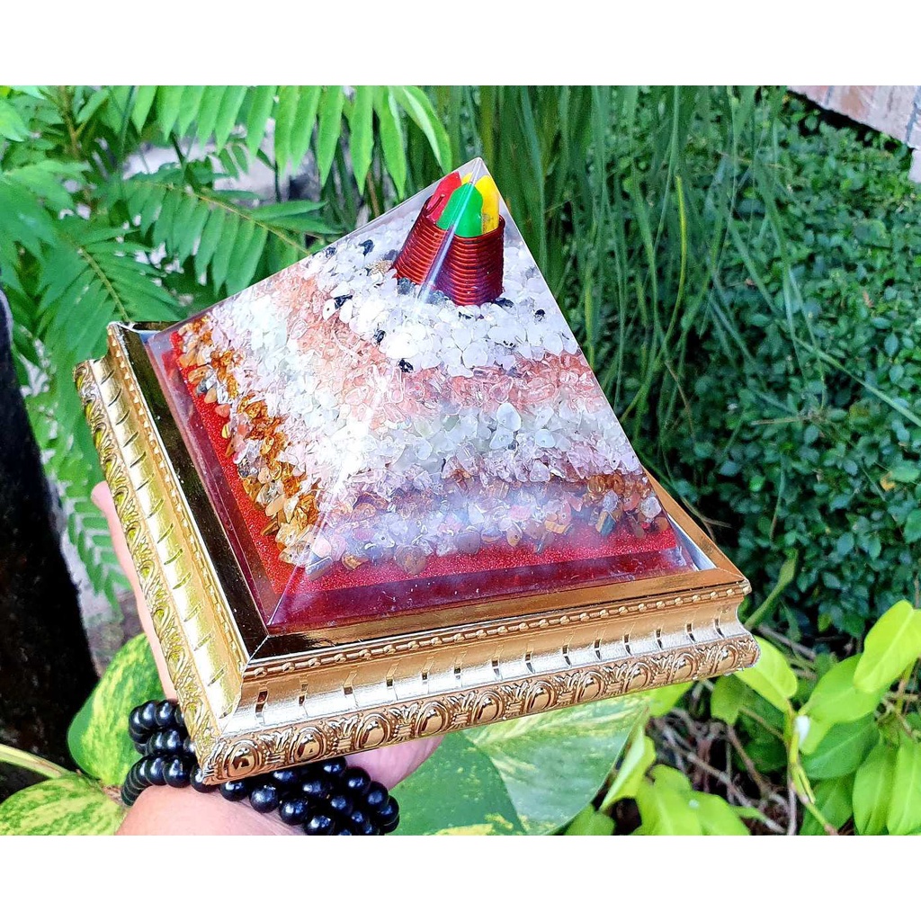 ORGONITE SPECIAL SUPER RARE PIRAMIDA AURA BOOSTER