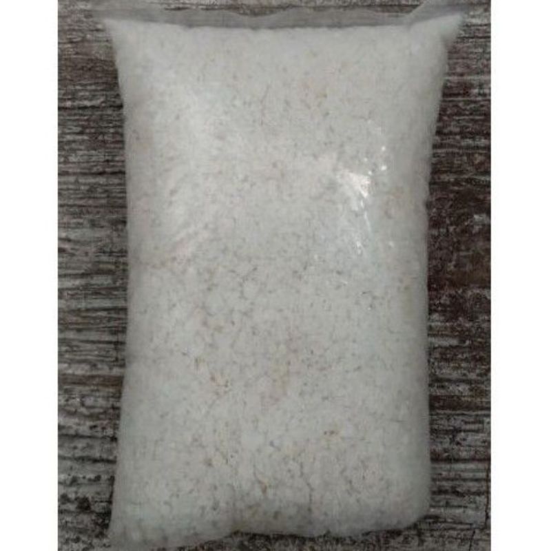 

Natural Sea Salt Garam Laut Asli berasal dari Pengrajin di Pesisir Laut Jawa