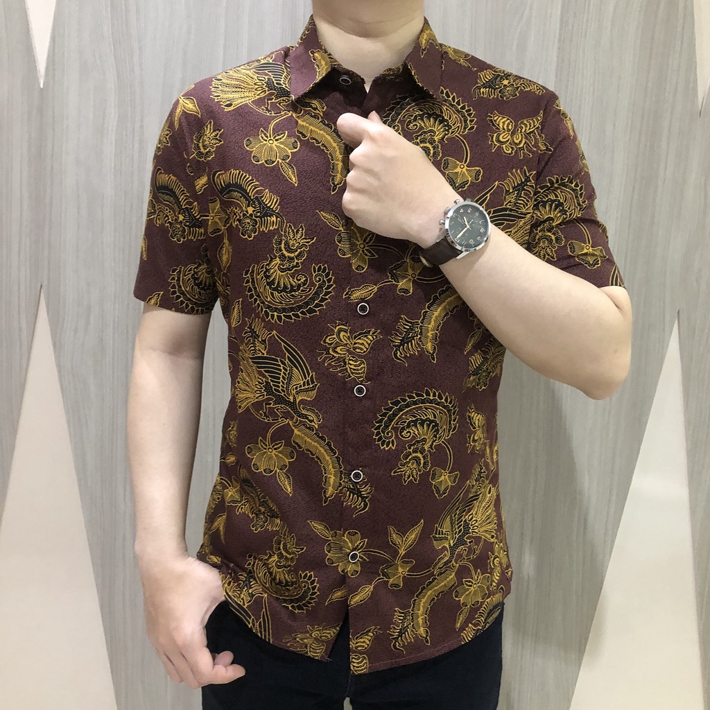 [GRIDLINE - S209 Maroon &amp; Brown] Kemeja Batik Pria Katun Lengan Pendek Slimfit Modern Casual Simpel Elegan