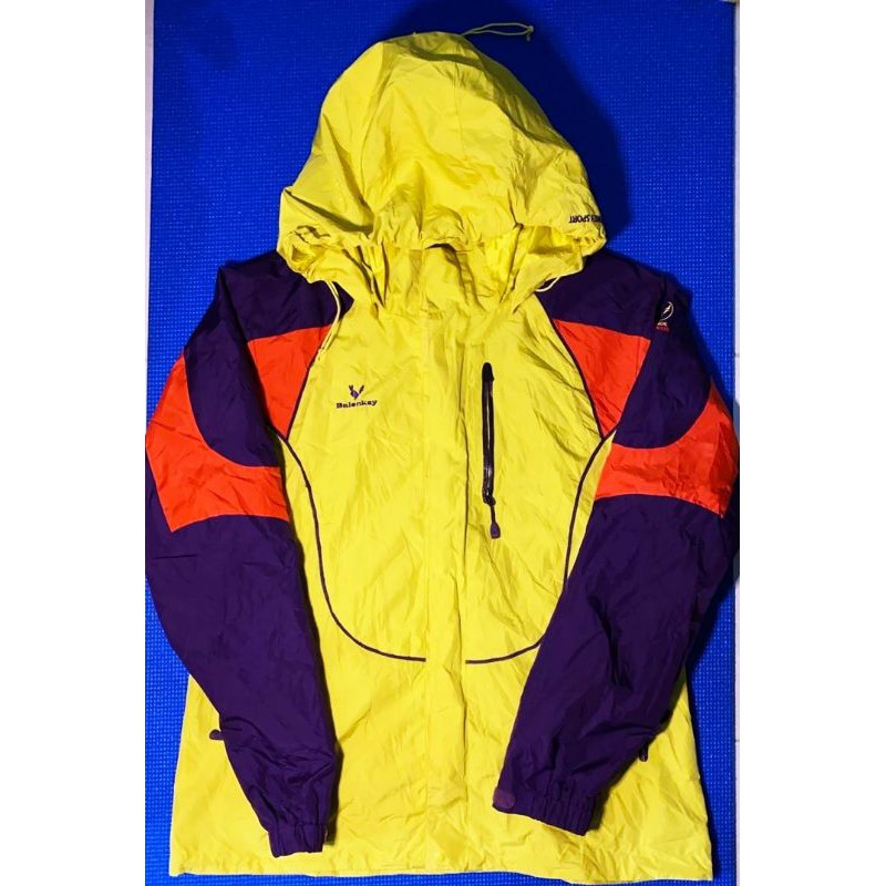 Jaket Outdoor Center Pole