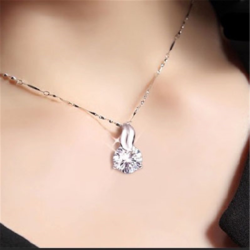 [Ready Stock]Simple Fashion Personality Inlaid Color Diamond Pendant Silver Necklace