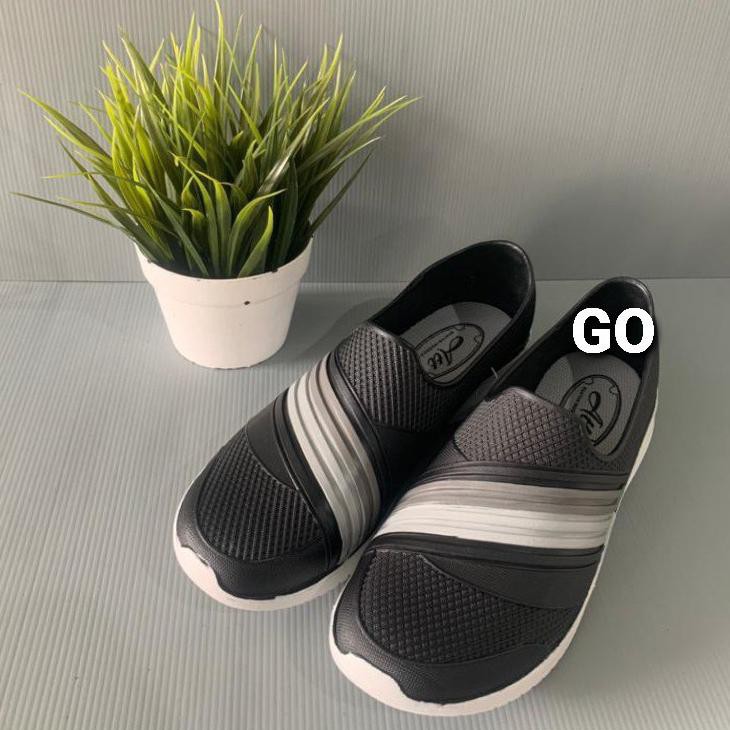 sogo ATT SWL 481 Sepatu Karet Wanita Santai Slip On Anti Air Lentur Nyaman Kuat Ringan