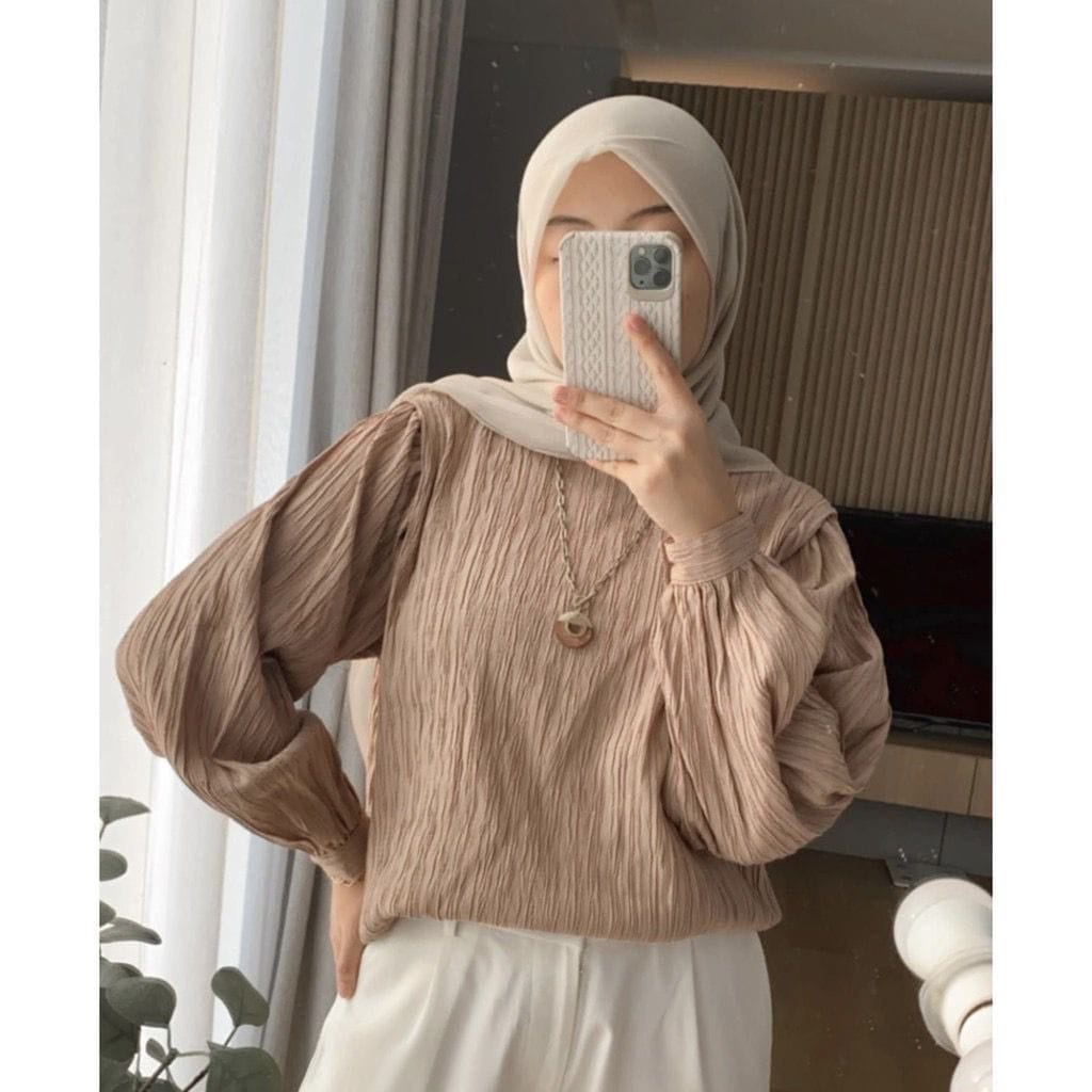 Lady Blouse Crinkle Lidi L XL LD 100 110 Atasan Wanita Lengan Panjang Oversize OOTD Remaja Dewasa 2022