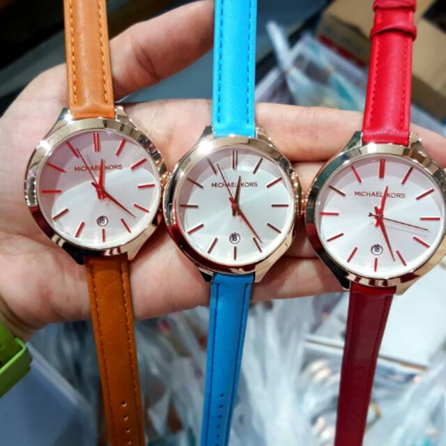 Jam tangan mk
