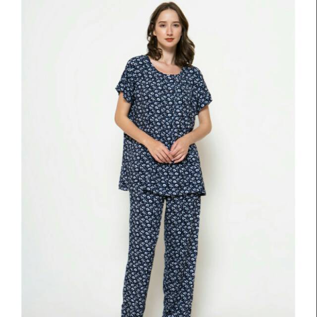 Setelan baju tidur St.Yves