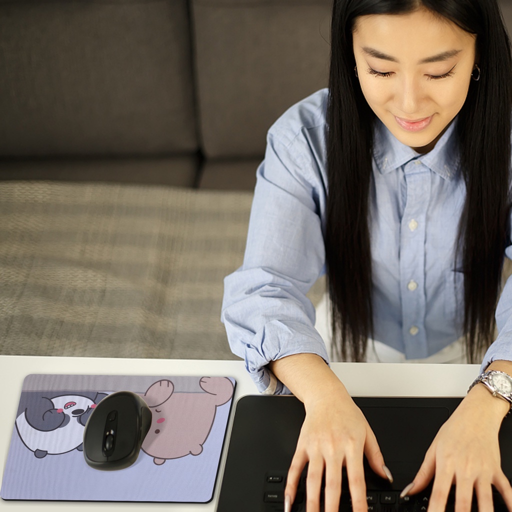 Mouse Pad Portable Anti Slip Motif Kartun Lucu Ukuran Kecil Untuk Wanita