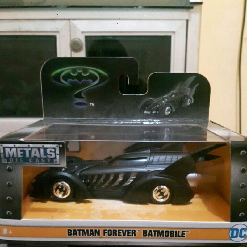 BATMOBILE BATMAN FOREVER 1:32