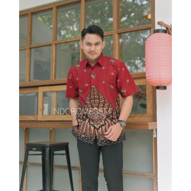 batik kangen merah ndoromesem katun halus furing lengan pendek