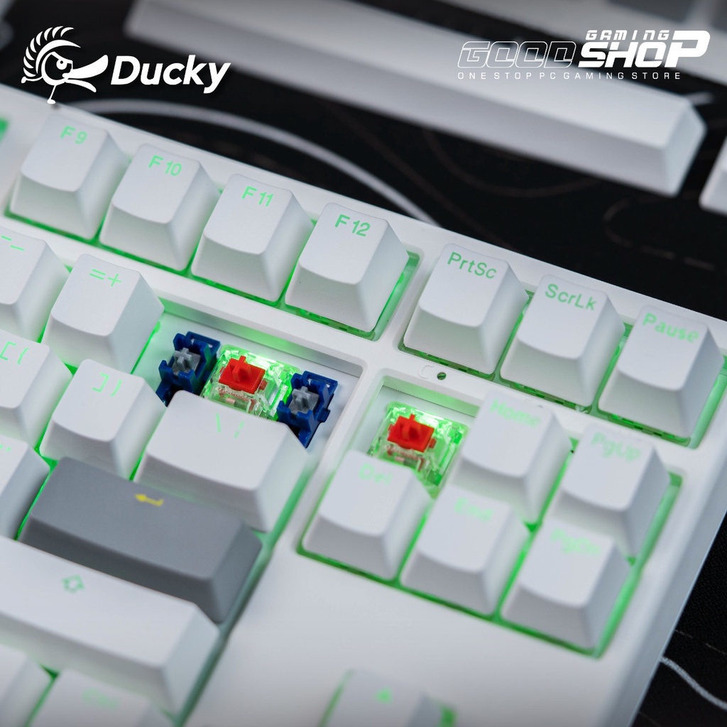 Ducky One 2 RGB TKL - Gaming Keyboard