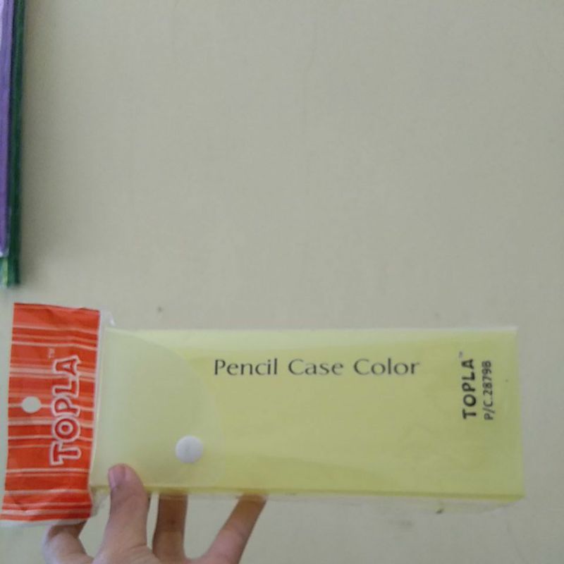 

tempat pensil/ pulpen topla