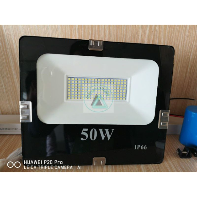 Kap sorot LED SMD / Flood Light 50 Watt / Lampu Sorot 50 Watt