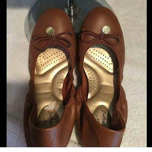 Payless - Dexflex Comfort Woman Shoes Caroline String Tie Flat - Brown