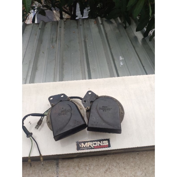 horn gl 1000/ goldwing 12 volt