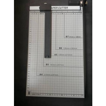 

Cuci Gudang Kenko Paper Cutter/Alat Pemotong Kertas Folio 15"X10" Murah