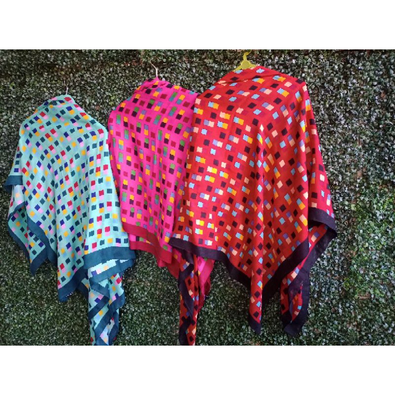 take all 3pcs Zoya segiempat syar'i segi empat hijab scarf preloved pl second