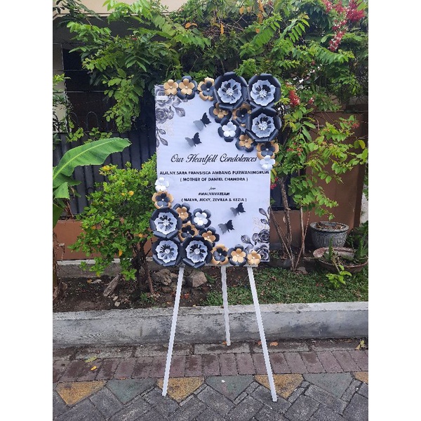 

papan bunga kertas - ove florist