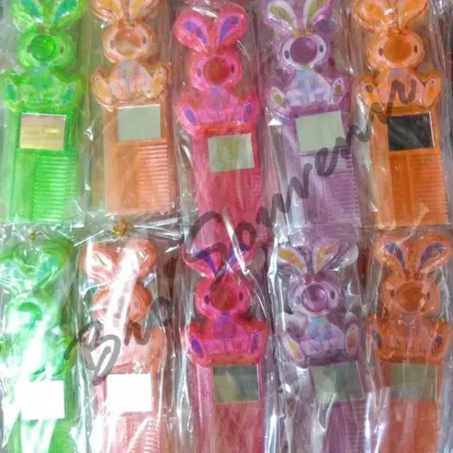 

(ISI 100) BRO SOUVENIR sisir kelinci karakter buah kaca plastik murah