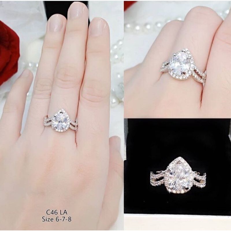 Cincin replika berlian