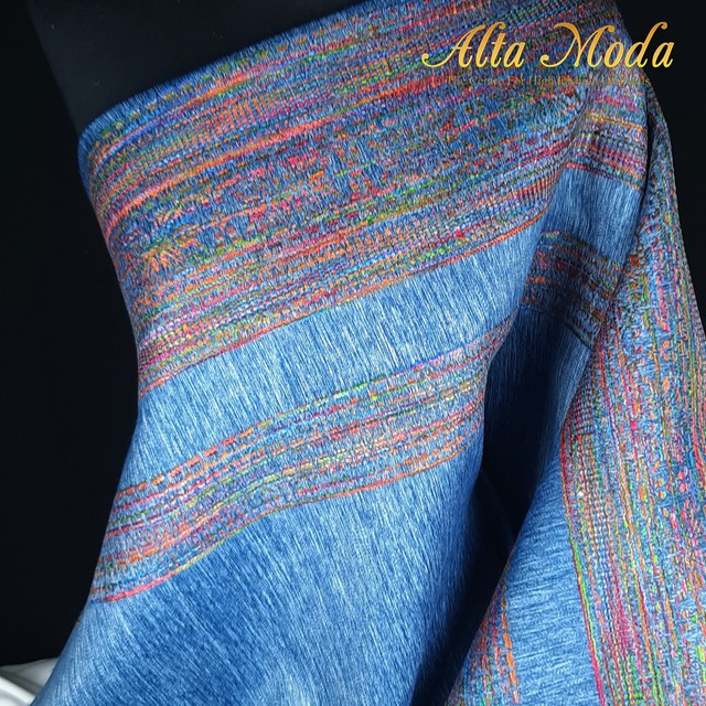 

Alta Moda Kain Denim Bordir High Quality Blue Carolina Pelangi (1.75M)