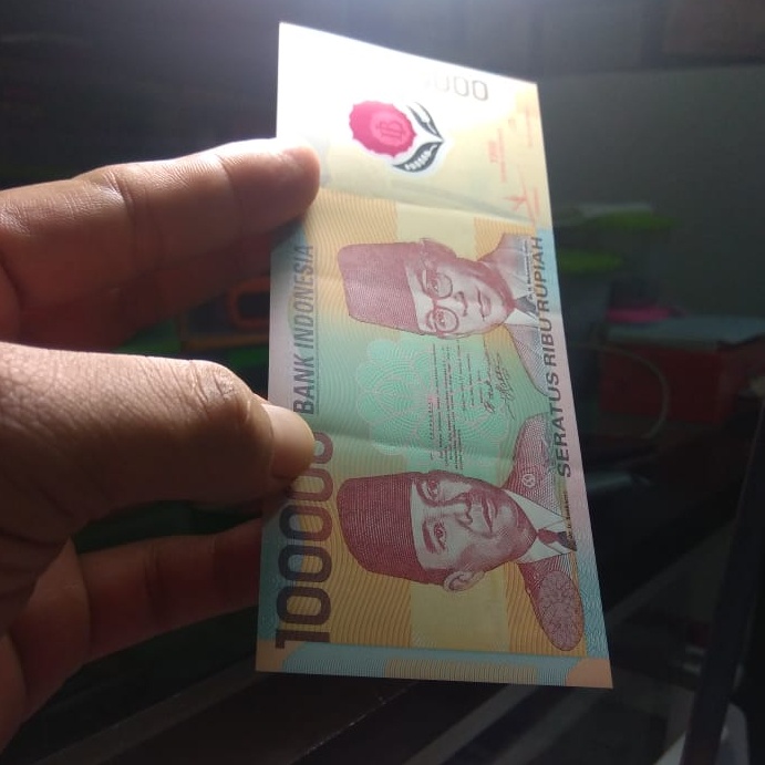 KUNO-UANG- UANG KUNO INDONESIA 100 RB POLYMER / PLASTIK TAHUN 1999 -UANG-KUNO.