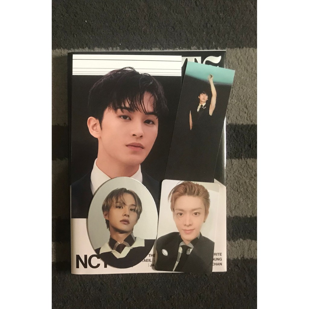 [READY] Unsealed Album NCT 127 Favorite Classic Ver (pc yuta, pendant card jungwoo, postcard mark, b