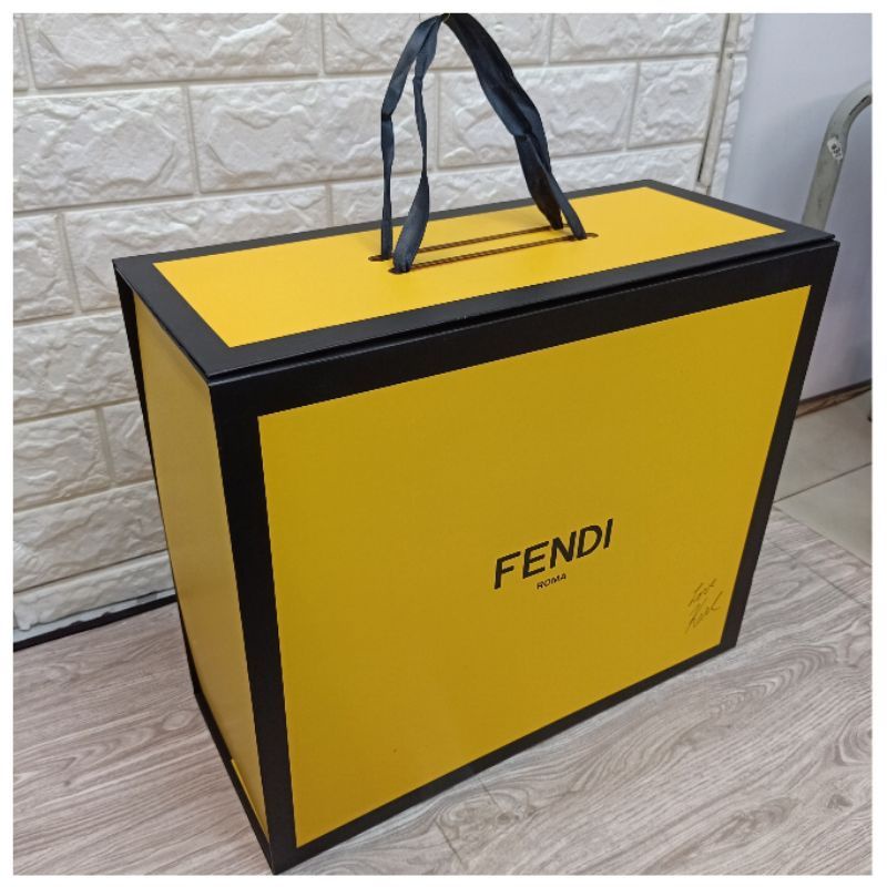 Box Fendi Magnet Box lipat Impor