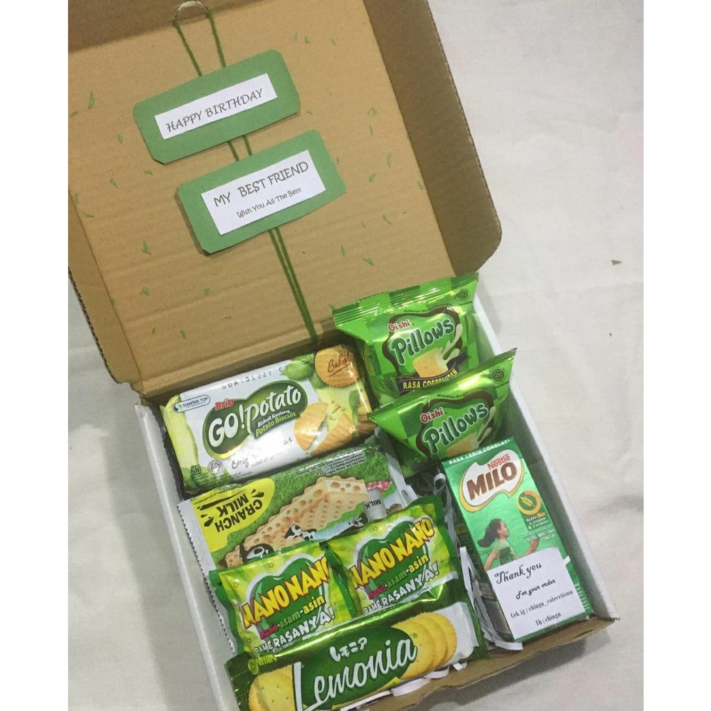 

snack giftbox/hampers/kado ultah/hampers jajanan