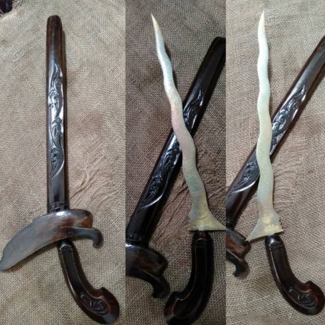 Keris Kuningan 30 cm Kaligrafi Sovenir