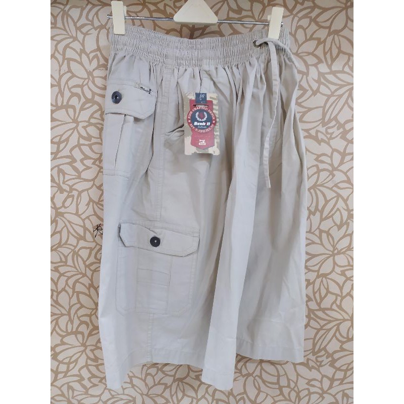 BENHILL / CELANA PENDEK