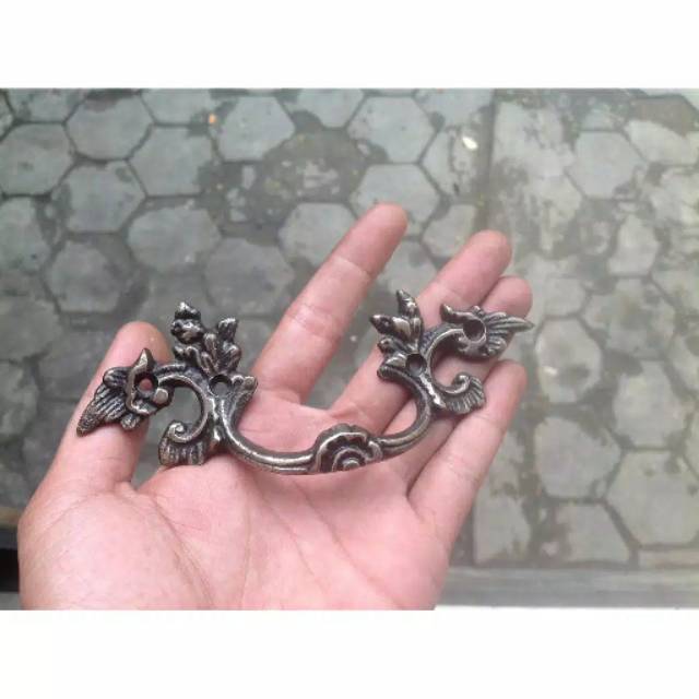 Handle / Tarikan Laci Gagang Lemari Kuningan Antik Murah Motif Cakar 14cm