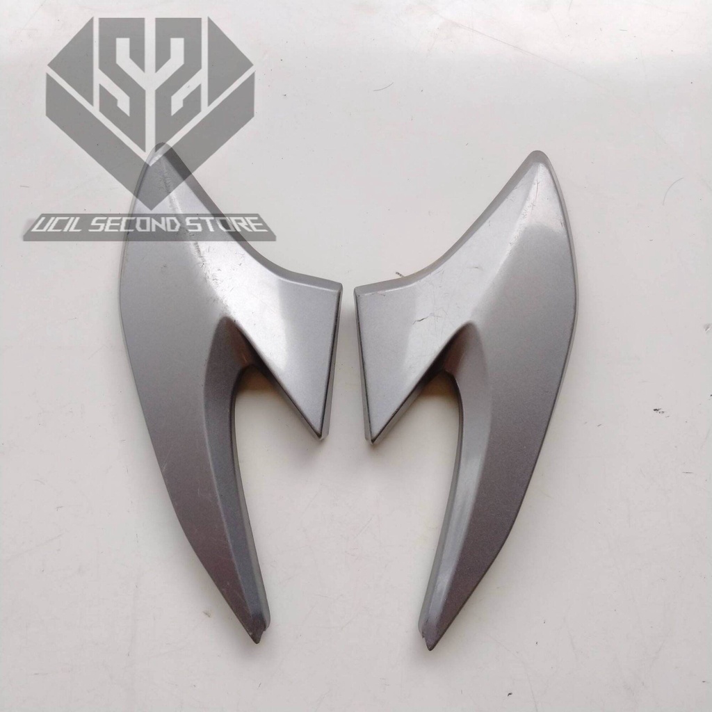 COWL SIDE VERZA 150 KUPINGAN LAMPU DEPAN HONDA VERZA 150 KUPINGAN REFLEKTOR DEPAN VERZA SEKEN ORI