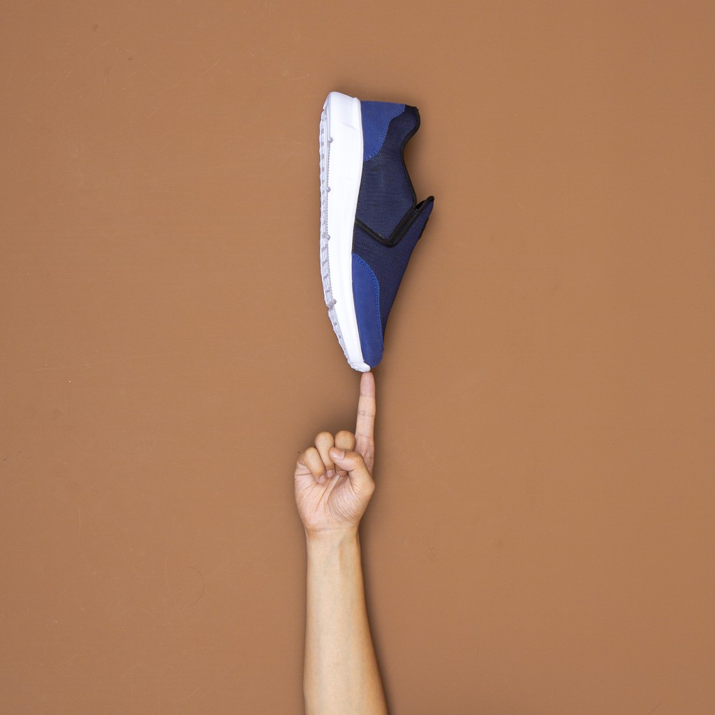 

Redknot Run Bounce V2 Navy - Sepatu Sneakers Untuk Jogging Tanpa Tali