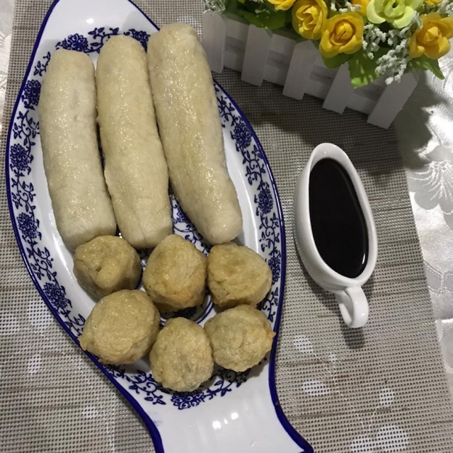 

Pempek lenjer & pempek Adaan