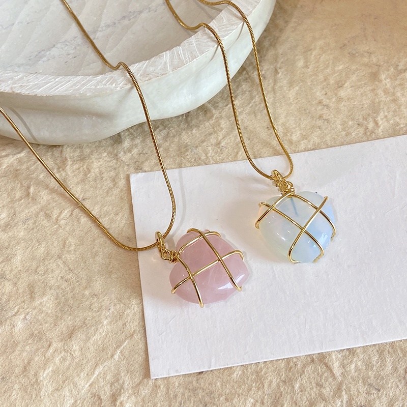 Kalung Rantai Liontin Hati Kristal Opal Warna Pink Gaya Korea Untuk Wanita