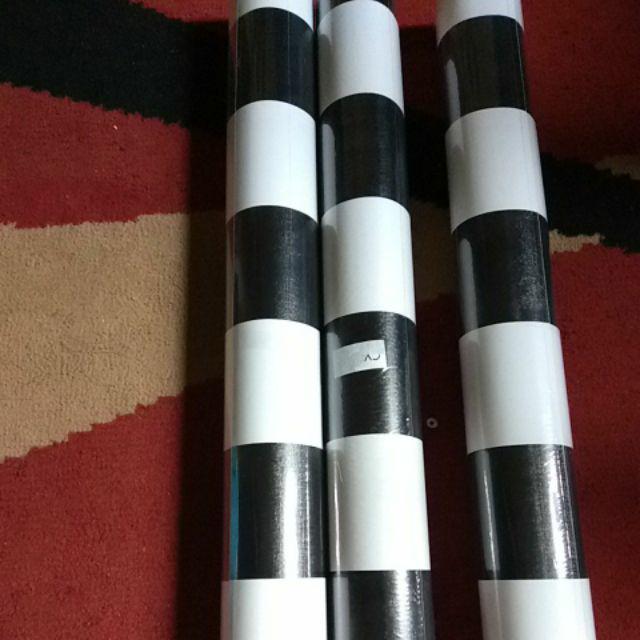Grosir Murah_wallpaper Sticker Dinding Ruang Tamu, Kamar Kantor Garus Hitam Putih 10mx45cm Elegan