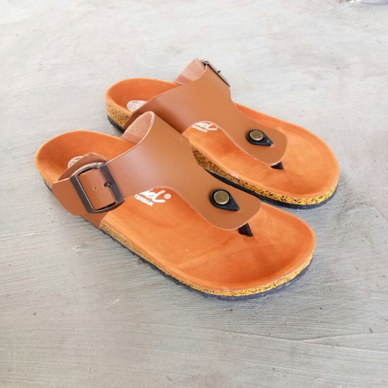 sandal pria/sandal japit/sandal kasual/sandal santai/sandal selop/sandal termurah/sandal terlaris /sandal cod/bayar ditempat