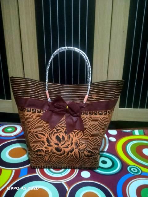 (1LSN= 12 PCS)  Tas hajatan batik mewah uk 22 per lusin isi 12 pcs(EBTH)