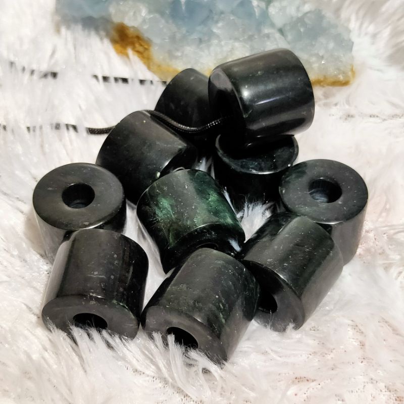 Natural Black Jade Sprentine Giok Hitam Asli Liontin Tabung BlackJade LuluTong