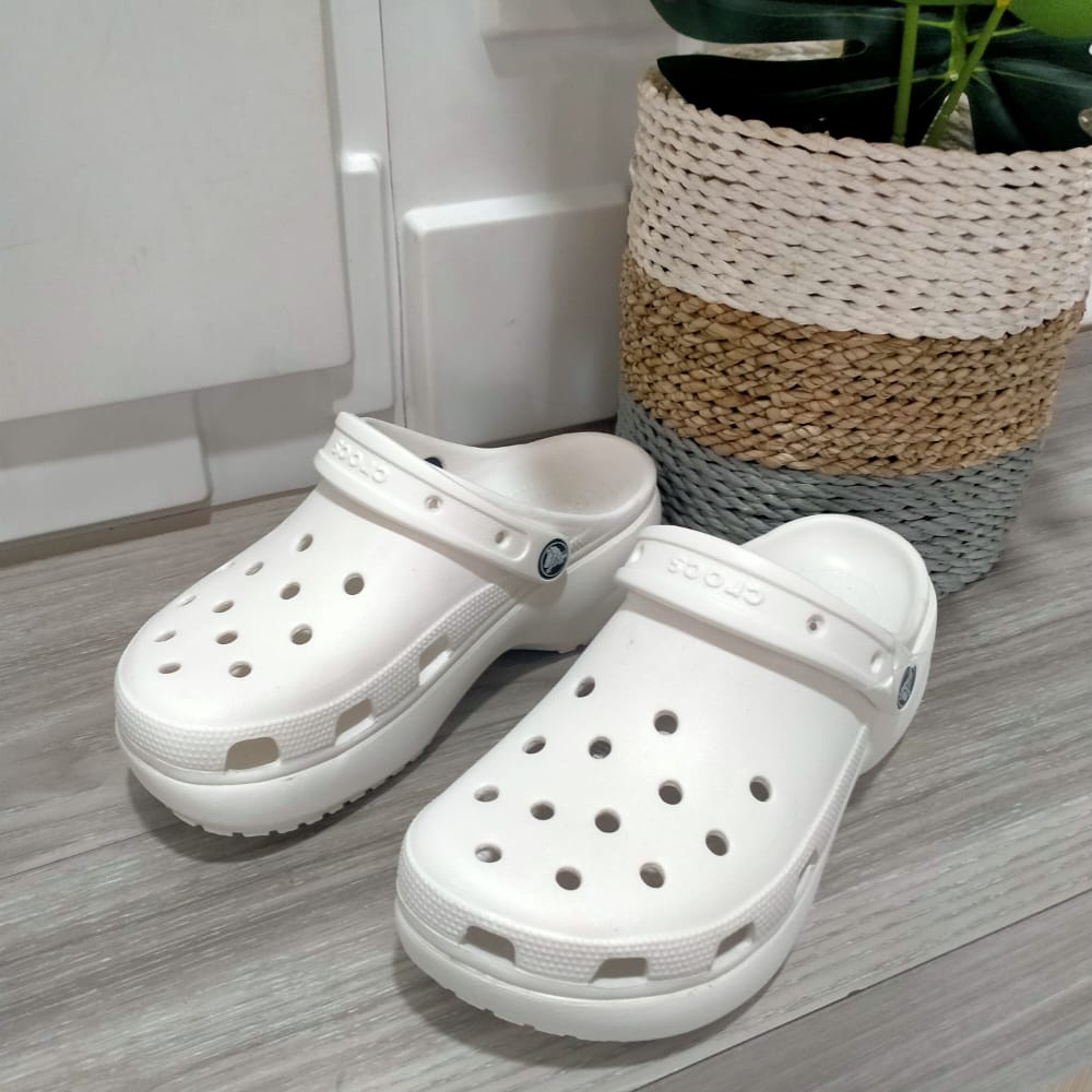 Sandal Wanita/pria Crocs Klassic