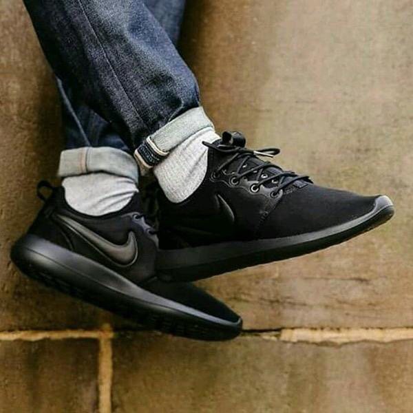 sepatu nike rosherun two premium quality sneakers pria