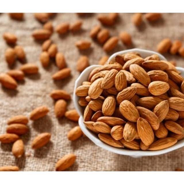 

Kacang Almond MENTAH Utuh 1 kg PREMIUM