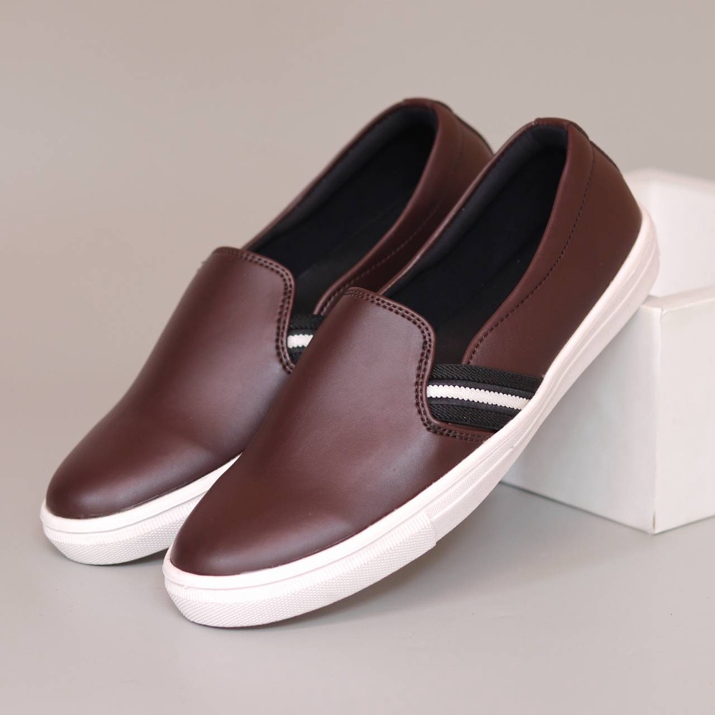 MOLK|Sepatu Slip On Pria Sepatu Casual Selop Slop Cowok Keren Original