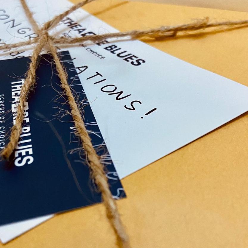 

➧ Gift Wrapping Packaging Theatre Blues (Notes Included) ☇