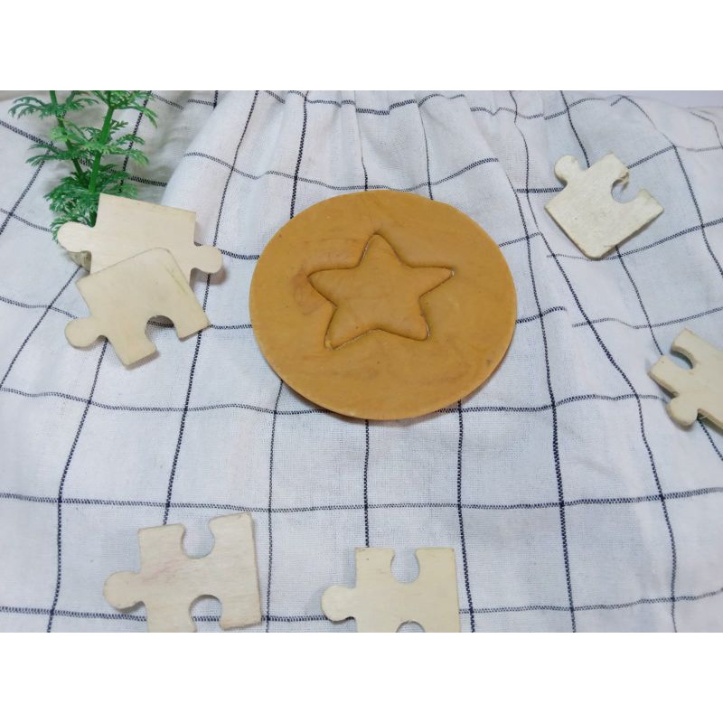 

Dalgona CANDY Bintang