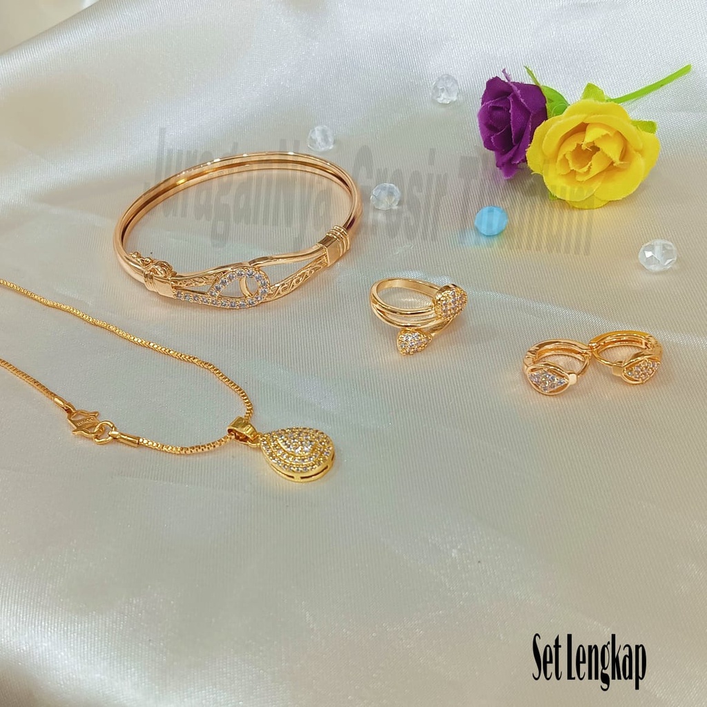 SET DEWASA OVAL LISE KAIT ZIRCON perhiasan fashion Korea anti karat&amp;anti luntur