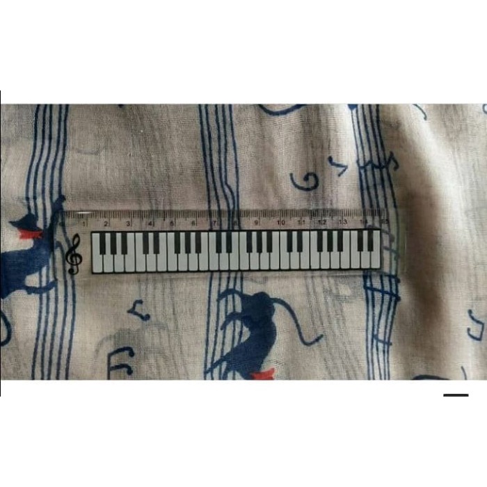 

Jualan Keyboard G Ruler - 15 Cm Bergaransi