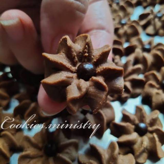 

Kue semprit coklat